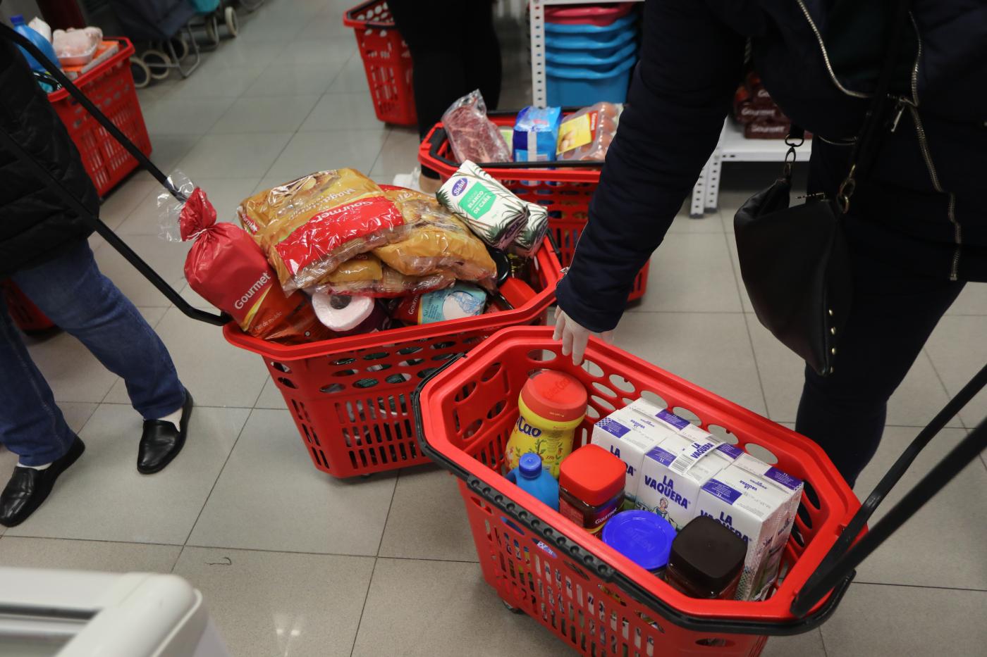 El 62% de los compradores compara y acude a varios establecimientos en busca de precios
