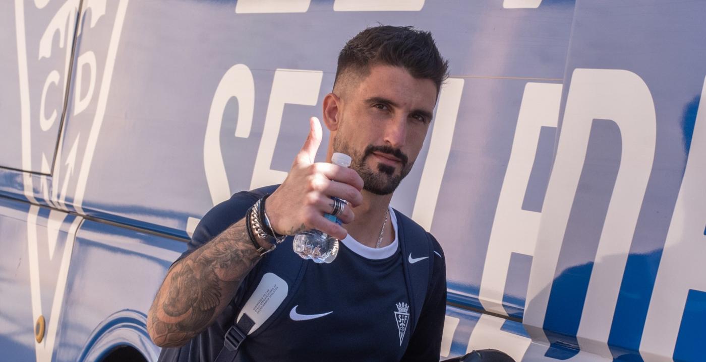 Apuntan al interés de Xerez CD y Xerez DFC por el meta Ángel de la Calzada